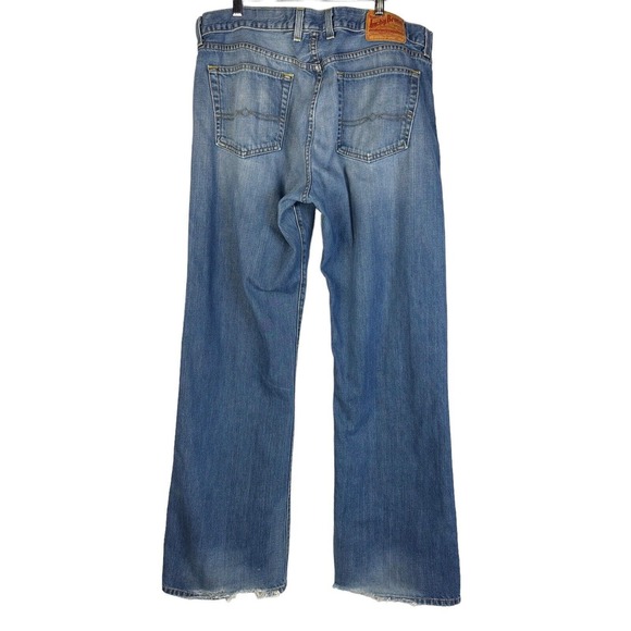 Lucky Brand Relaxed Bootleg Jeans Mens Size 38x34 Distressed Medium Wash - Picture 5 of 13